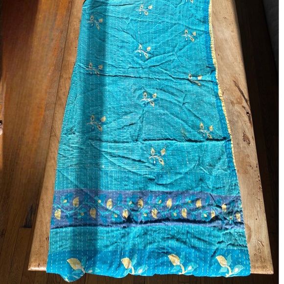 More 💛🩷Beautiful handmade quilts. 100% cotton. One of a kind 💖 Blankets💫 - Picture 7 of 16